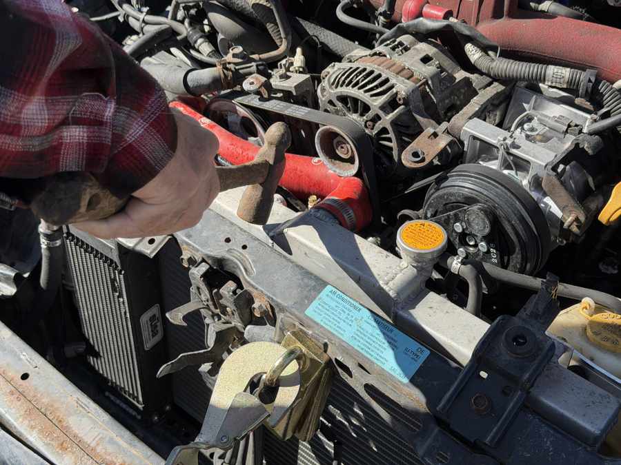 Radiator hose issue